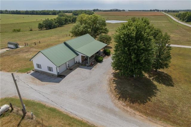 $1,350,000 | 674 North N Highway | Union Township - Barton County