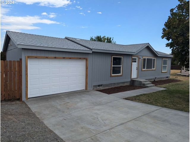 $229,900 | 1338 Southwest Debra Court | Hermiston