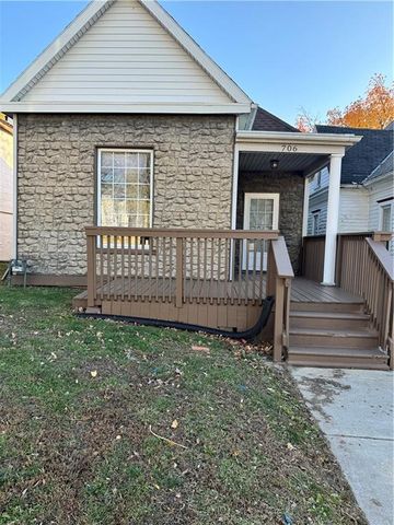 $139,900 | 706 Powell Street | St. Joseph