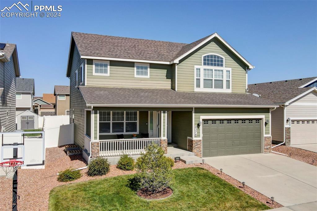 This immaculate Aspen View home is a very popular layout.