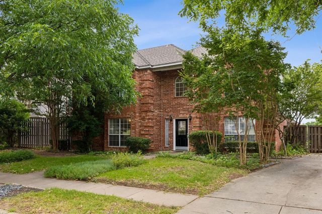 $395,000 | 6320 Meadow Lakes Drive | North Richland Hills