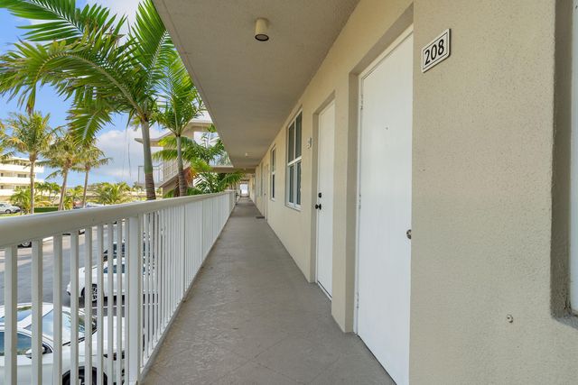 $2,500 | 2565 South Ocean Boulevard, Unit 208 | South Palm Beach - Palm Beach