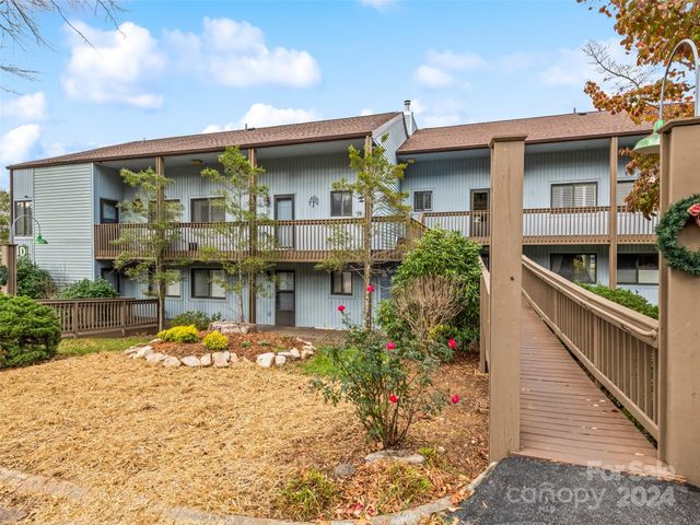 $325,000 | 87 Willow Road, Unit D10 | Waynesville