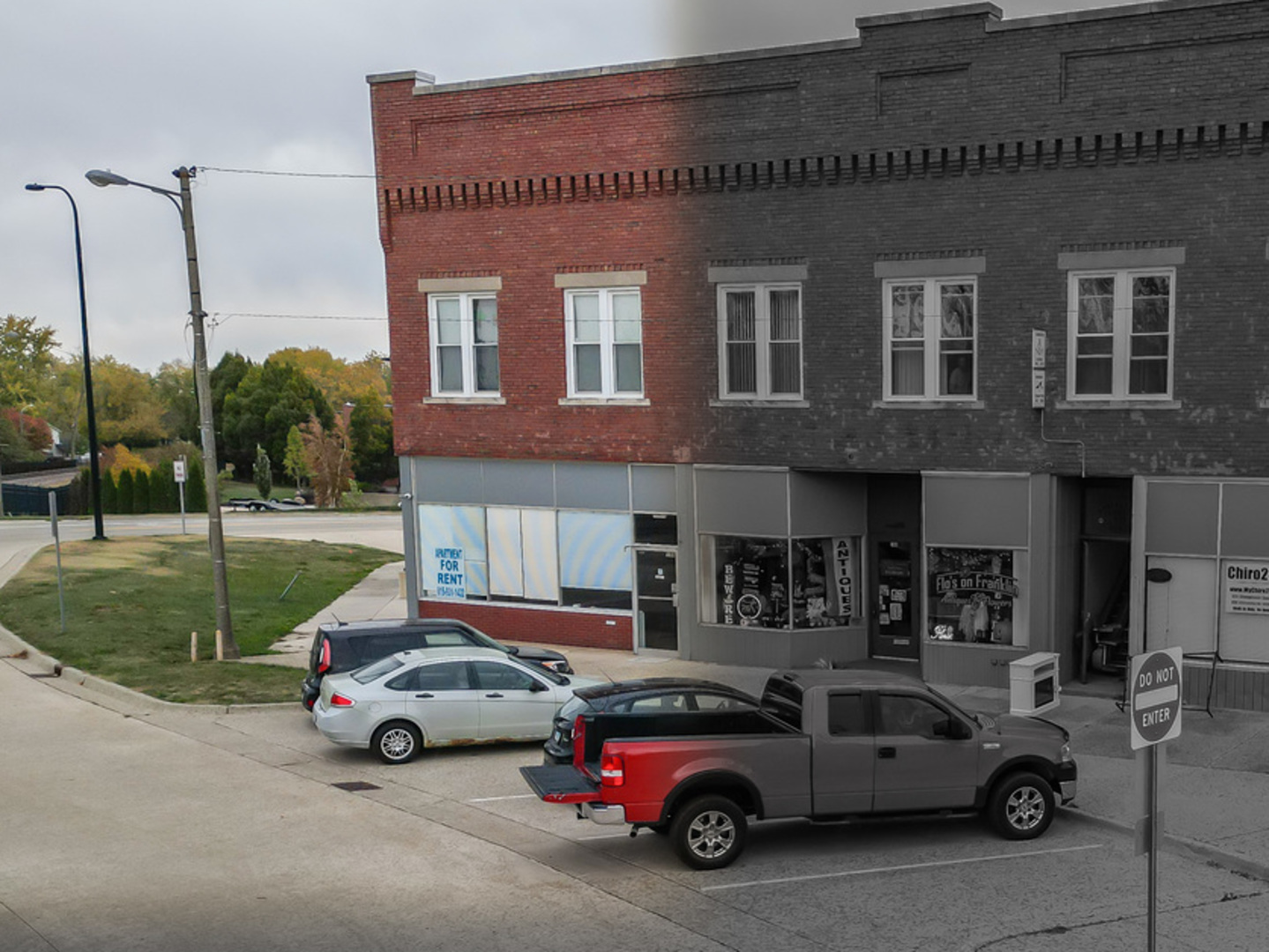 a car parked in front of a building