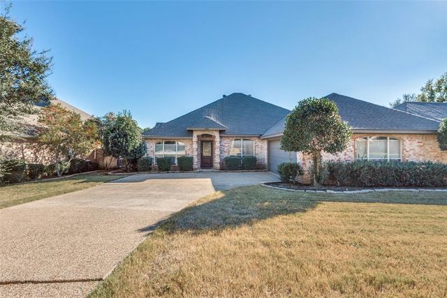 $379,000 | 6804 Glendale Drive | Southwest Arlington