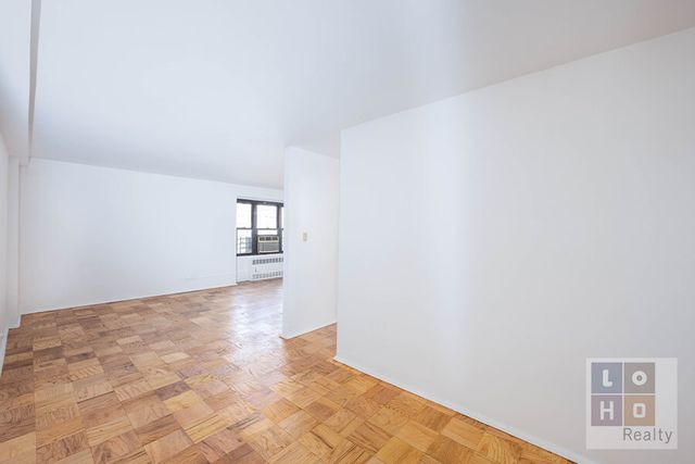 $4,950 | 413 East Grand Street, Unit F505 | Lower East Side