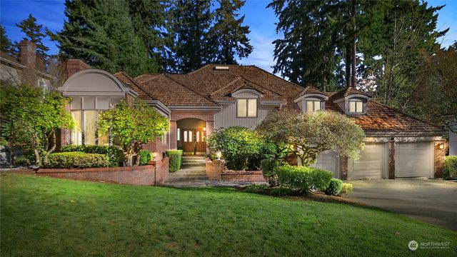 $1,799,950 | 3314 217th Place Northeast | Sammamish