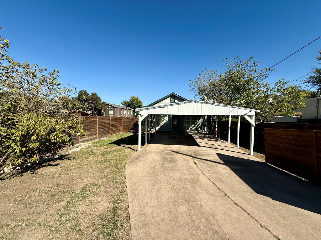 a view of a outdoor space