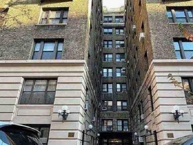 $708,200 | 203 West 81st Street, Unit 4E | Upper West Side