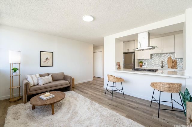 $395,000 | 2977 Ala Ilima Street, Unit 605 | Salt Lake