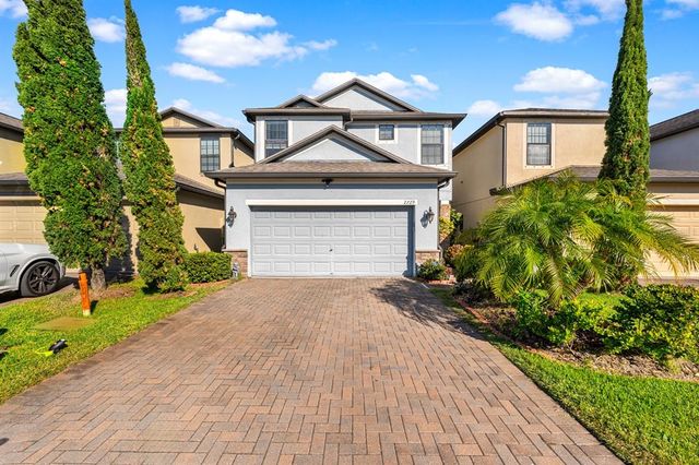 $450,000 | 2729 Garden Falls Drive | Brandon Pointe