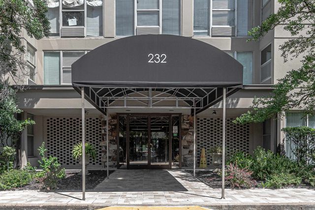 $100,000 | 232 South Highland Street, Unit 606 | University North