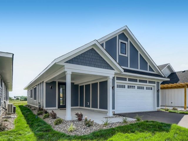 $445,000 | Xxx3 217th Street West | South Central Farmington