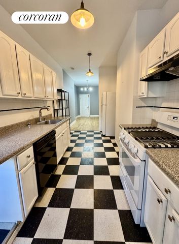 $2,900 | 75 Engert Avenue, Unit 1L | Greenpoint