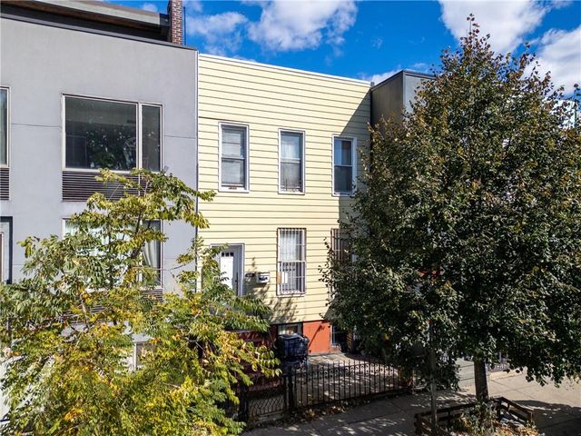 $1,425,000 | 415 A 17th Street | Park Slope