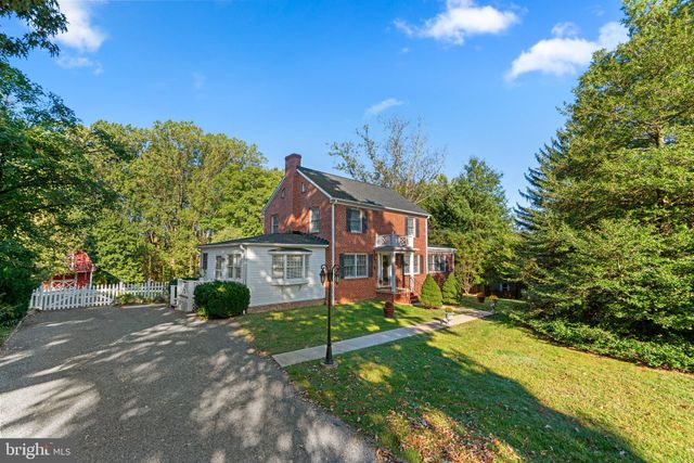 $635,000 | 7908 Brooklyn Bridge Road