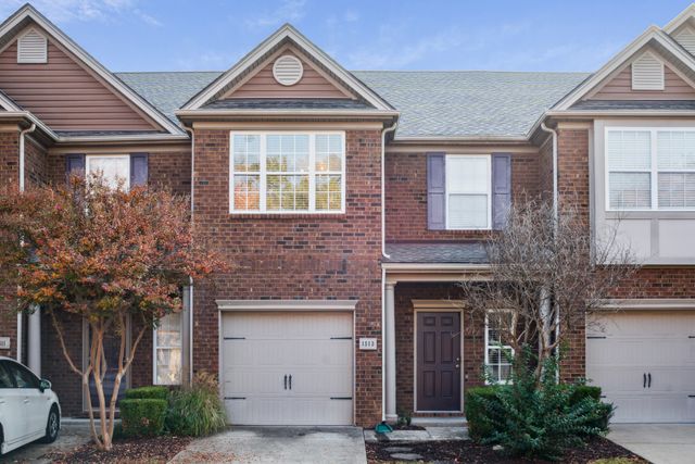 $405,000 | 1513 Hamden Drive | Oakhill Townhomes