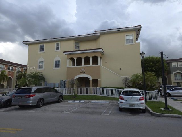 $2,700 | 8899 Northwest 107th Court, Unit 201 | Doral