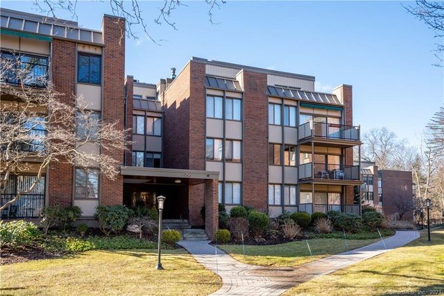 $485,000 | 795 Prospect Avenue, Unit B5 | West Hartford