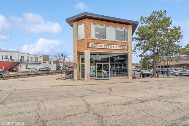 $710,000 | 102 North Cook Street | Barrington Village Center