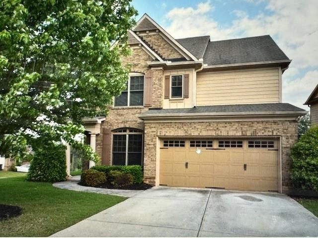 $489,000 | 1985 Harvest Ridge Circle Northeast | Autumnbrooke