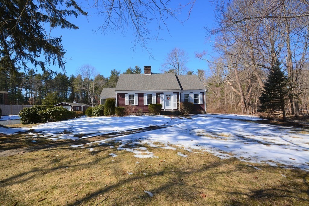 134 Old Pine Dr Hanson, MA 02341