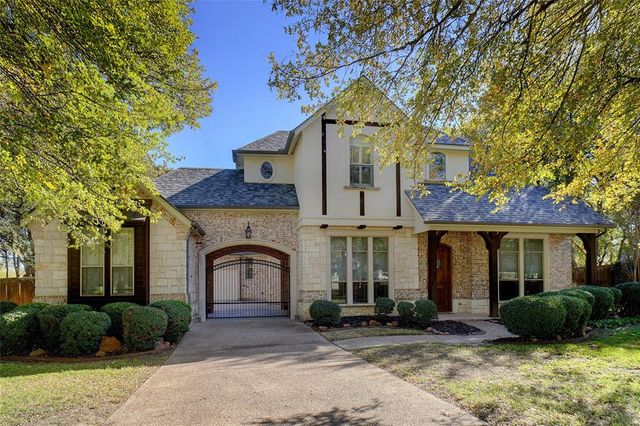 $1,077,000 | 1412 Crimson Glory Court | Keller