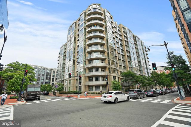 $645,000 | 811 4th Street Northwest, Unit 205 | Mount Vernon Square