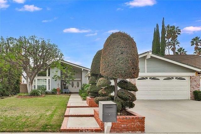 $1,285,000 | 17032 Dearborn Street | Northridge