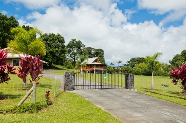 $1,385,000 | 28-3033 Beach Road | South Hilo