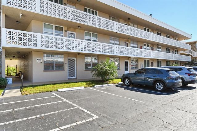 $175,000 | 5095 Bay Street Northeast, Unit 109 | Winston Park Northeast