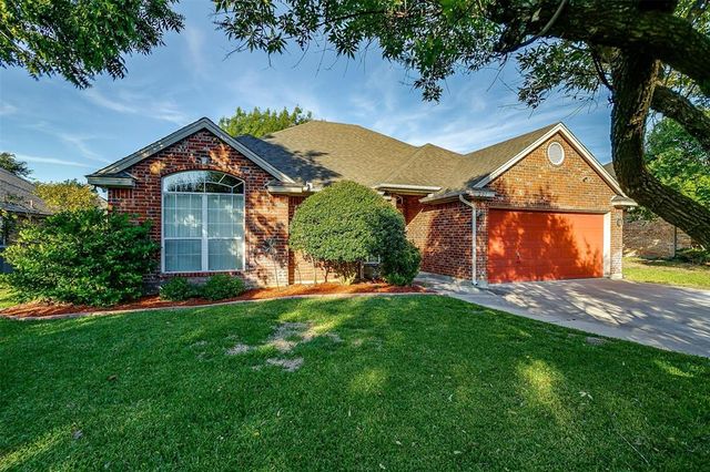 $385,000 | 201 Aspen Loop | Aledo