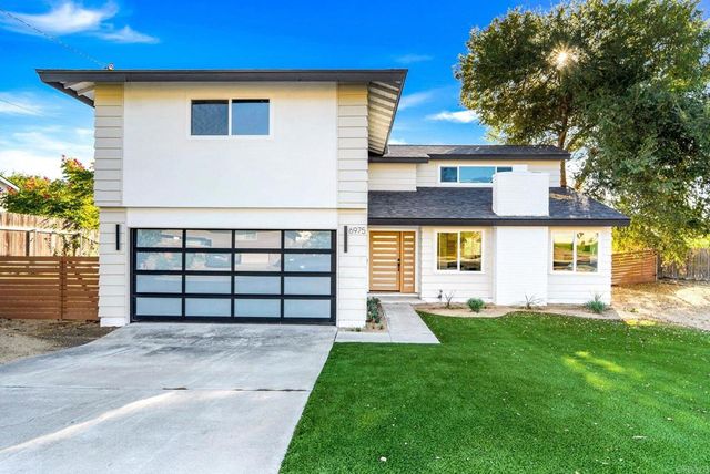 $1,450,000 | 6975 Everglades Avenue | San Carlos