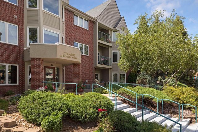 $195,000 | 32 11th Avenue South, Unit 303 | Hopkins