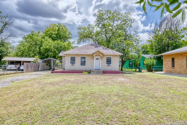 $119,500 | 623 North High Street | Uvalde