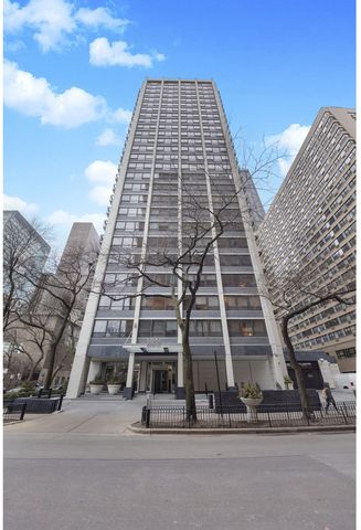 $1,850 | 222 East Pearson Street, Unit 1505 | Near North Side