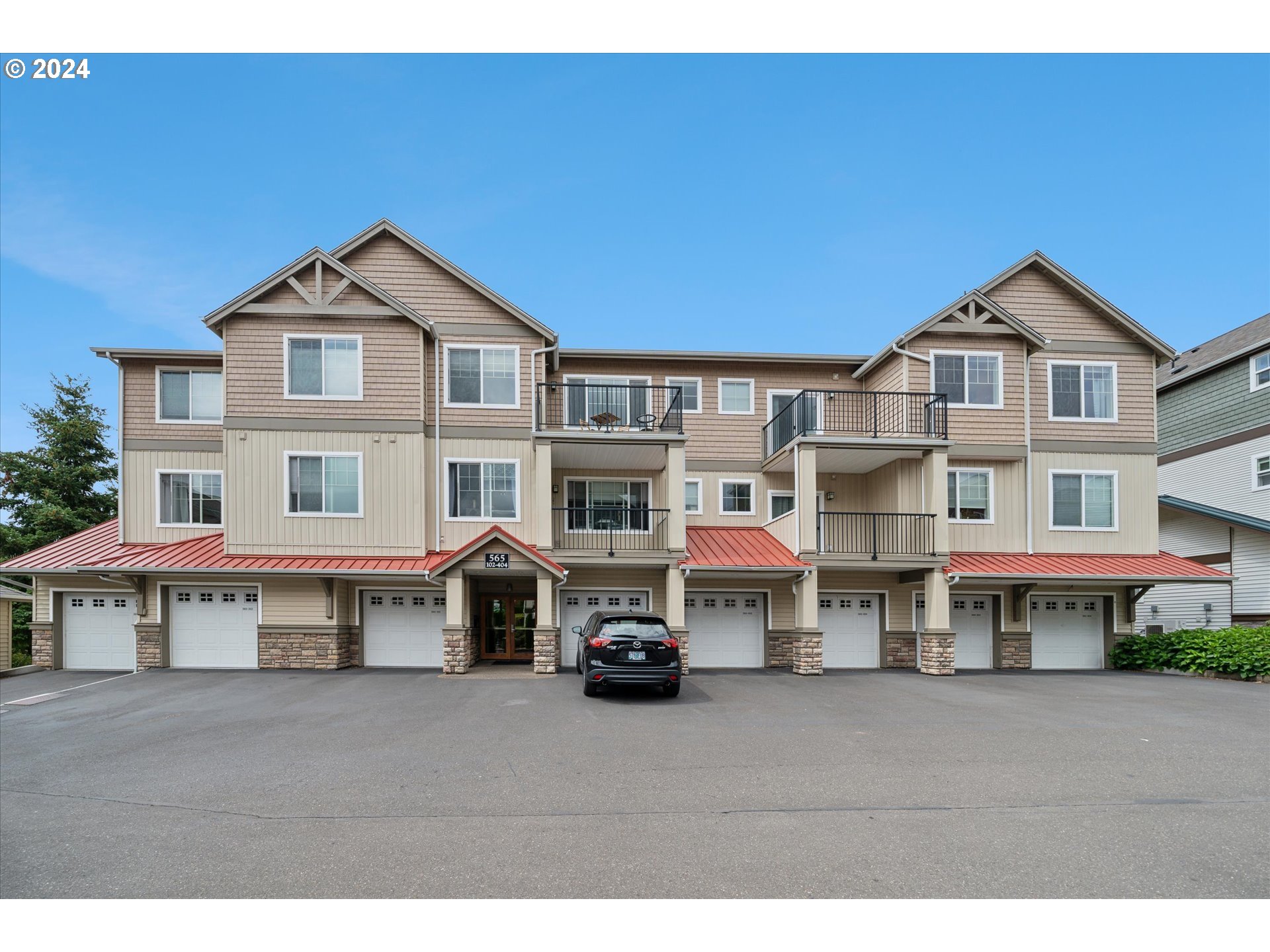 a front view of a large residential apartment building