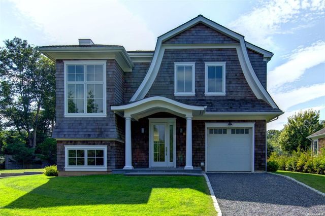 $1,895,000 | 4 Crystal Mews Lane | Northwest Woods