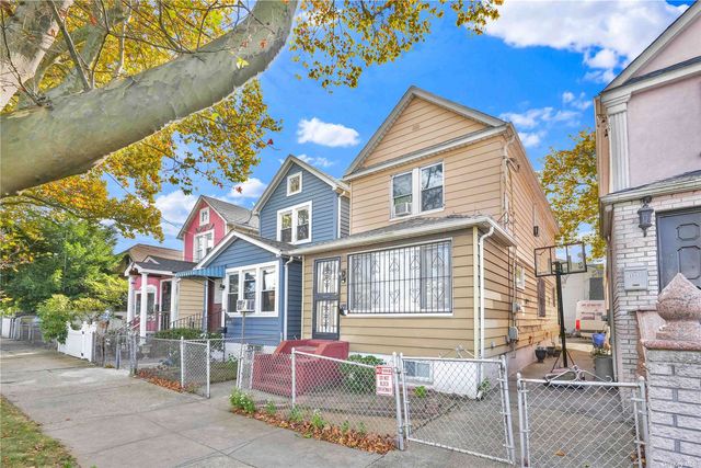 $775,000 | 133-04 Foch Boulevard | South Ozone Park