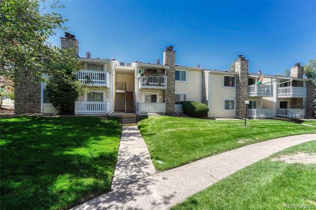 $219,900 | 8555 Fairmount Drive, Unit G103 | Windsor - East Denver