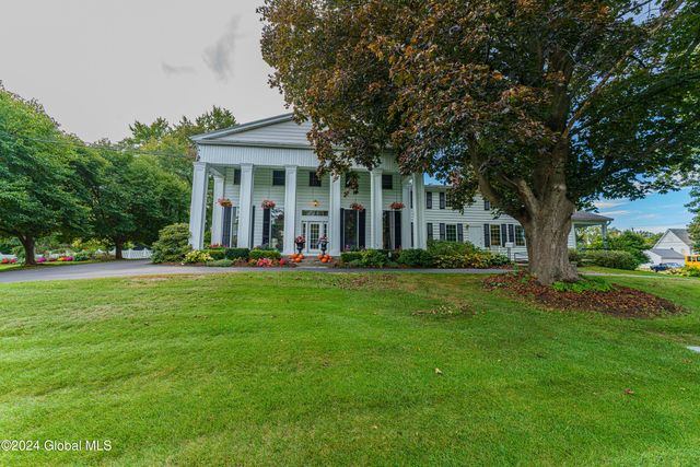 $1,300,000 | 564 Loudon Road | Loudonville