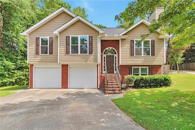 $399,900 | 439 Tara Oaks Trail