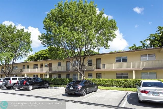 $124,700 | 7360 Northwest 1st Street, Unit 206 | Oriole Gardens