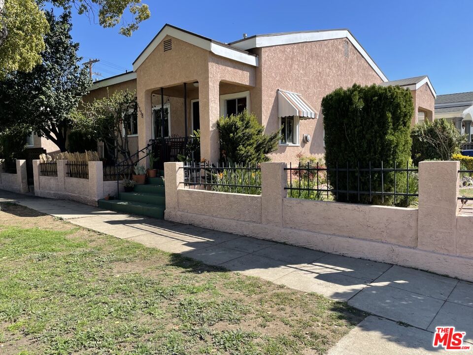 3371 Perlita Avenue, Los Angeles, CA 90039 | Compass