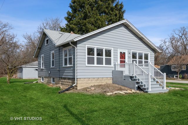 $349,900 | 1932 Curtiss Street | Downers Grove