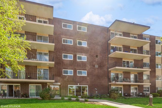 $190,000 | 5300 Walnut Avenue, Unit 6E | Downers Grove