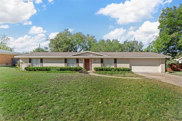 $260,000 | 442 Bellaire Drive | Woodway