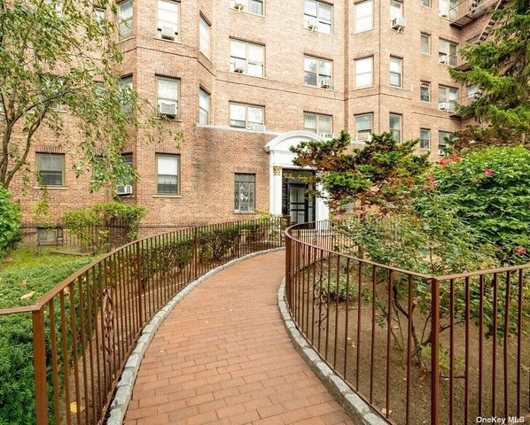 $399,000 | 61-41 Saunders Street, Unit B49 | Rego Park