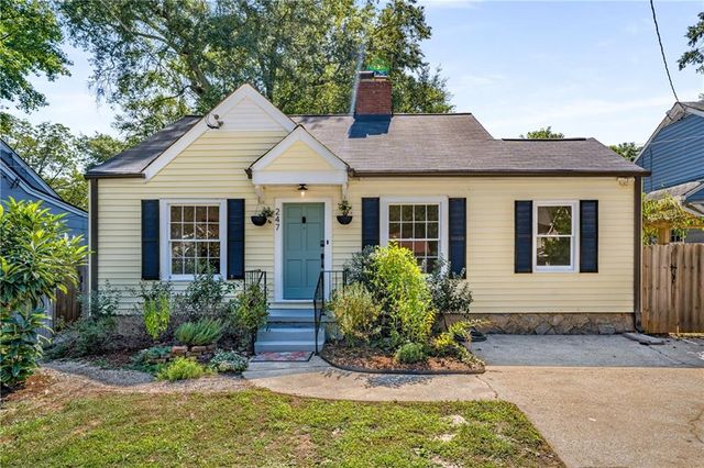 $515,000 | 247 Greenwood Circle | Adair Park