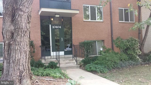 $2,300 | 10404 Rockville Pike, Unit 302 | Grosvenor Park Condominiums